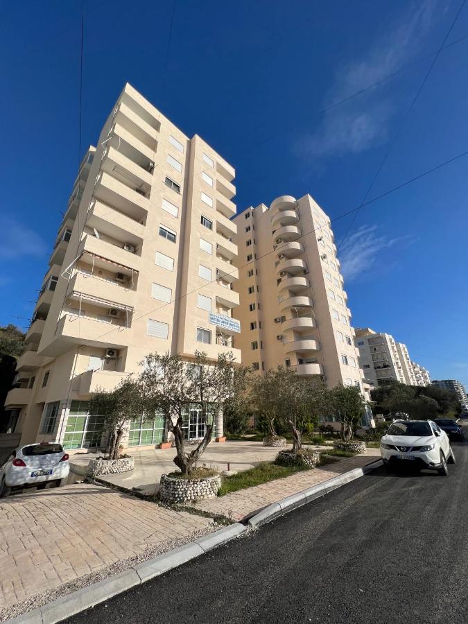 Mire Apartment Durres Exterior photo